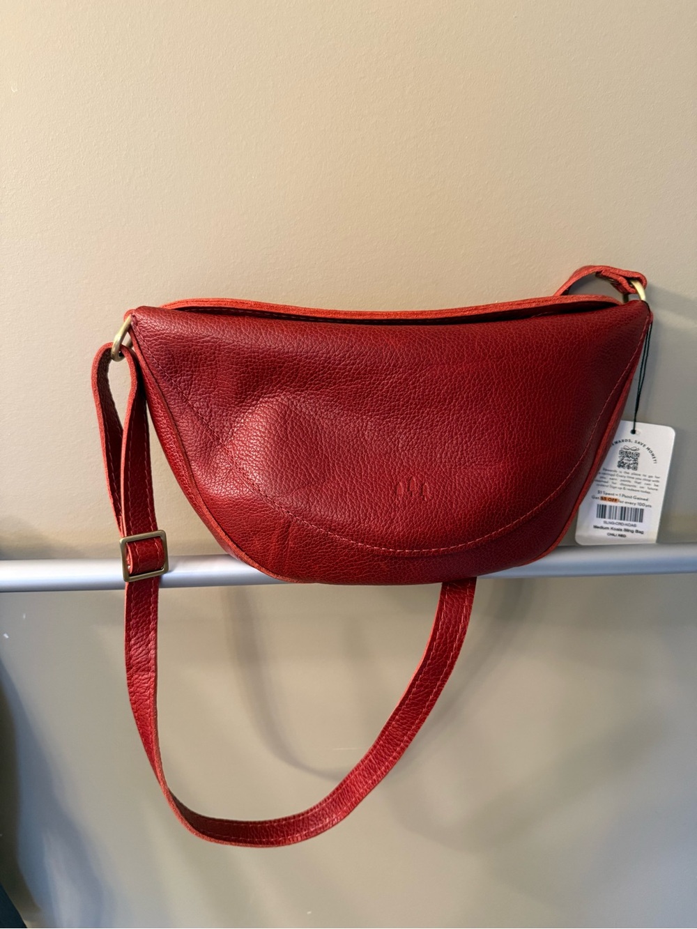 Portland Leather Medium Chili Red Crossbody Bag
